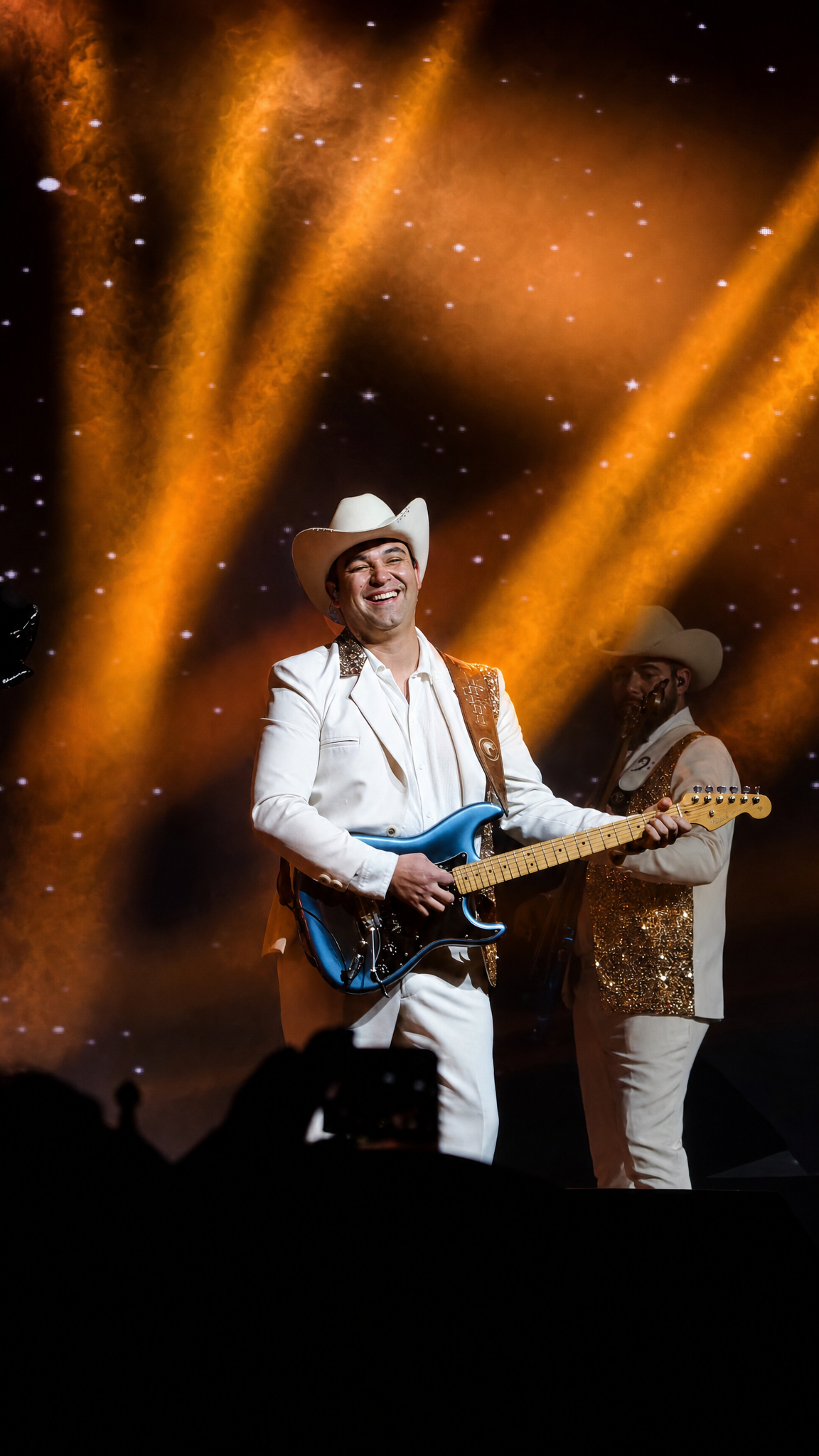 Guitarrista de Los Potros del Sur en escenario